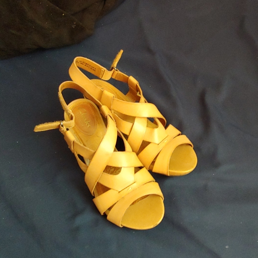 Clark's wedges